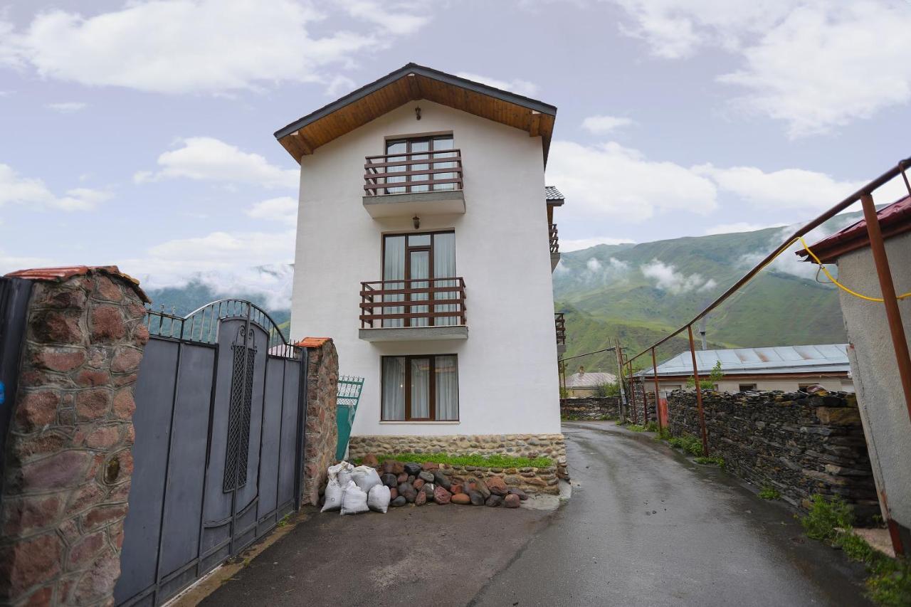 Sno Inn Kazbegi Zewnętrze zdjęcie